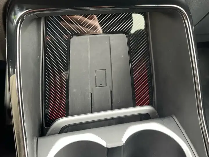 BMW X2 2025, foto 27