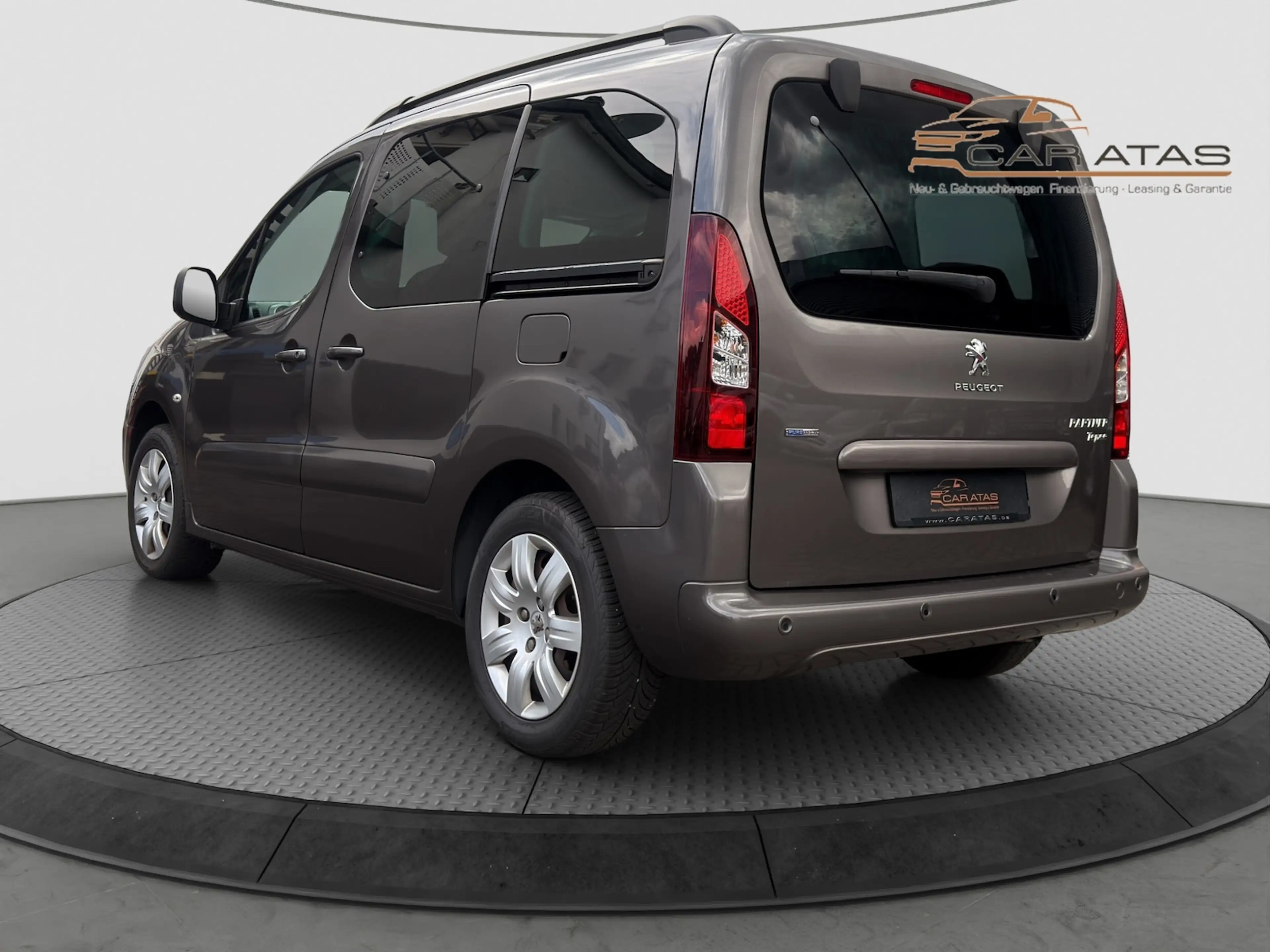 Peugeot Partner Tepee Allure 1.2 Pure Tech Klimaaut.Temp — photo 5