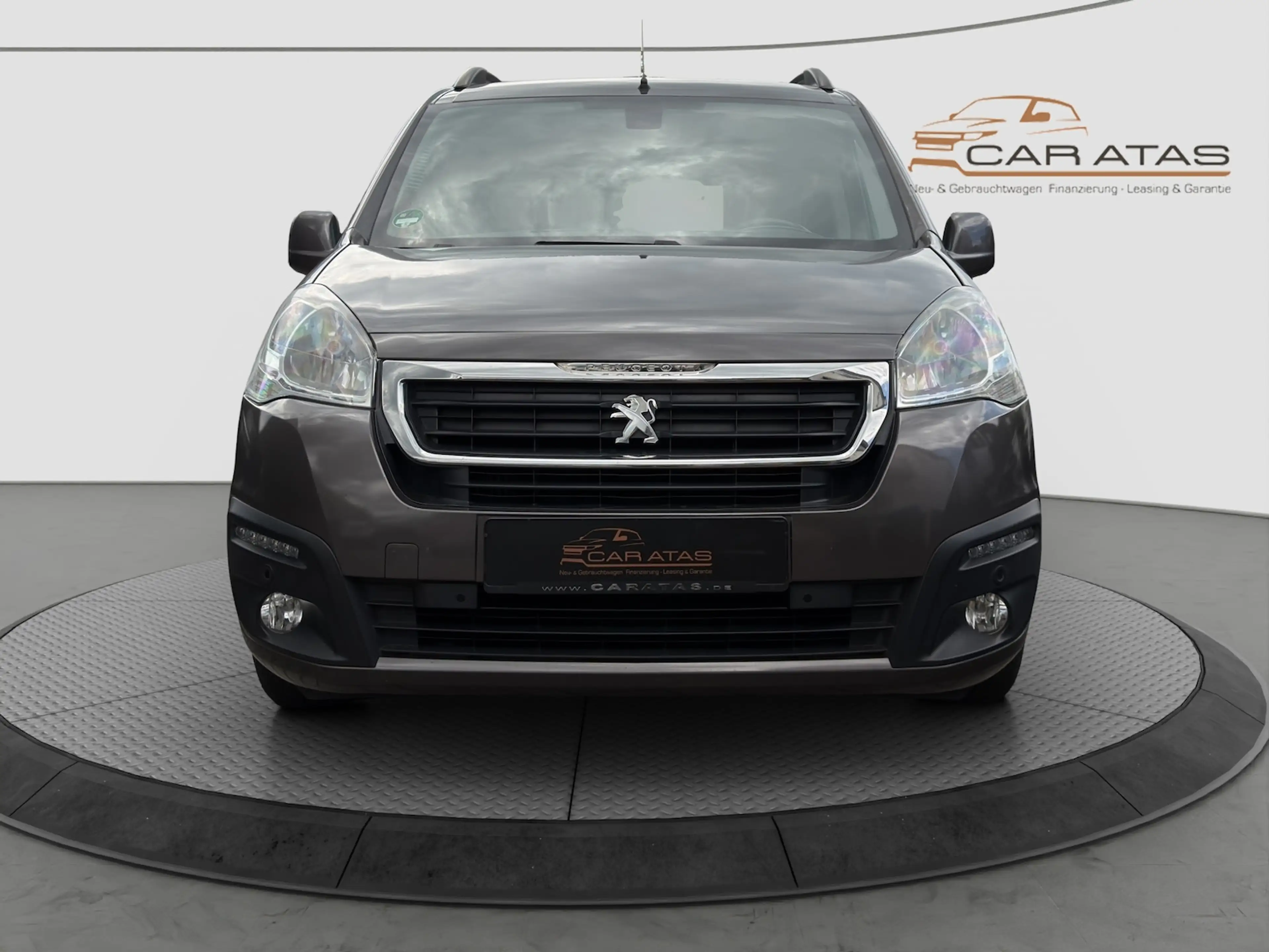 Peugeot Partner Tepee Allure 1.2 Pure Tech Klimaaut.Temp — photo 2