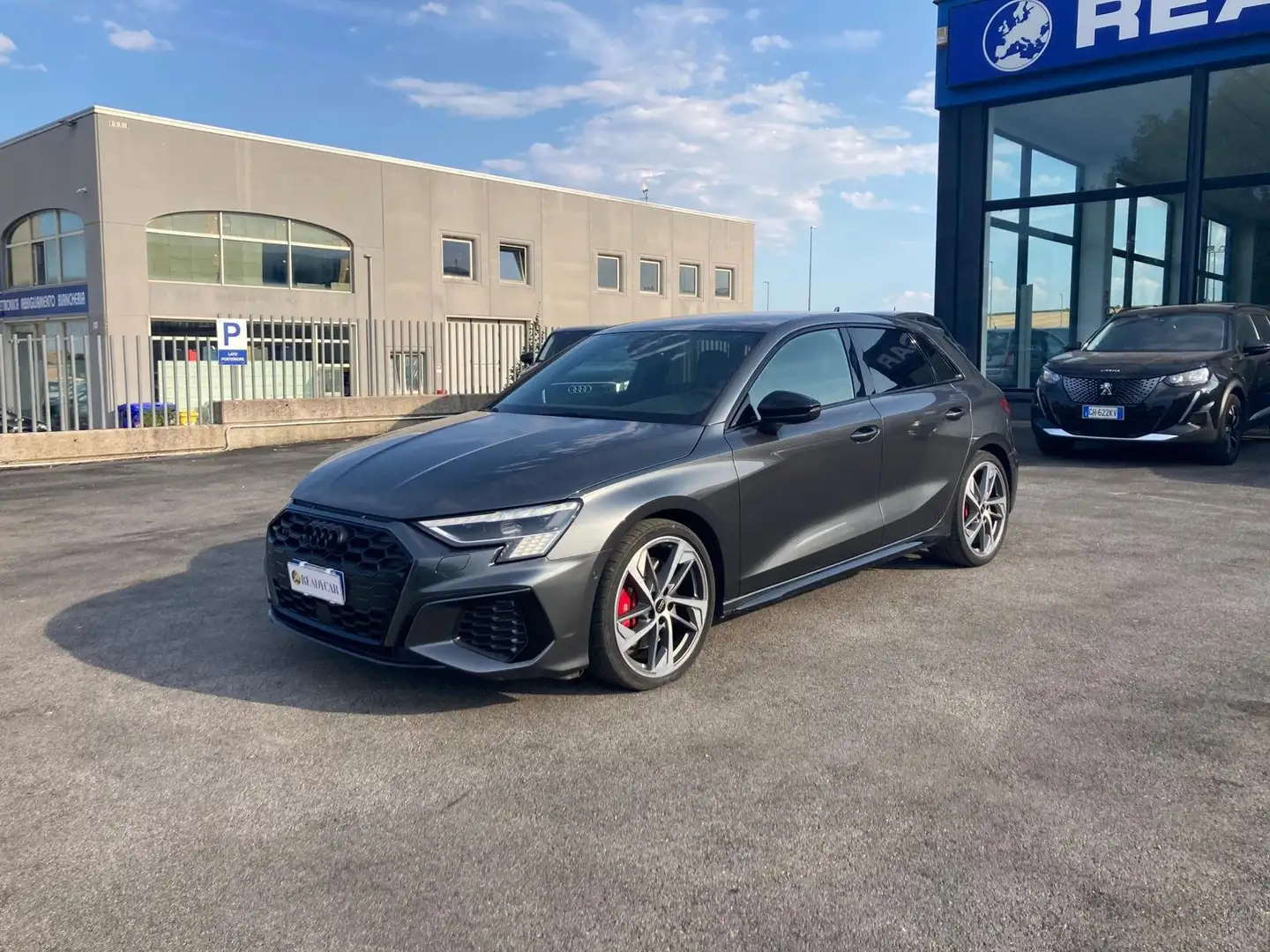 Audi S3 Sportback 2.0 tfsi Sport Attitude quattro s-tronic Grau - 2