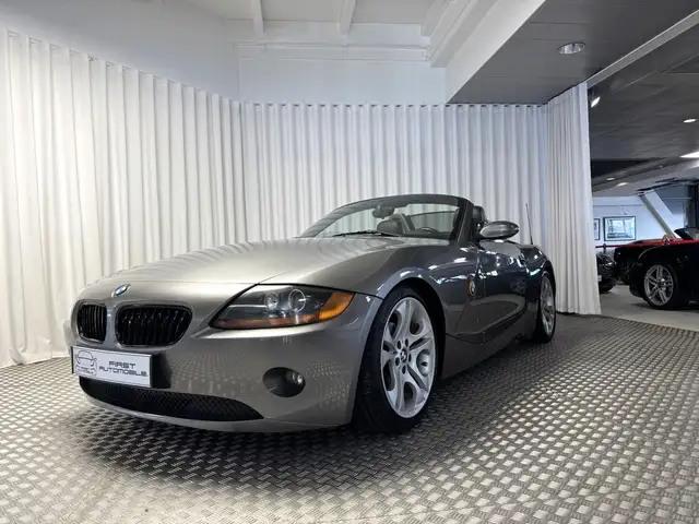 BMW Z4 (E85) 2.2I 170CH