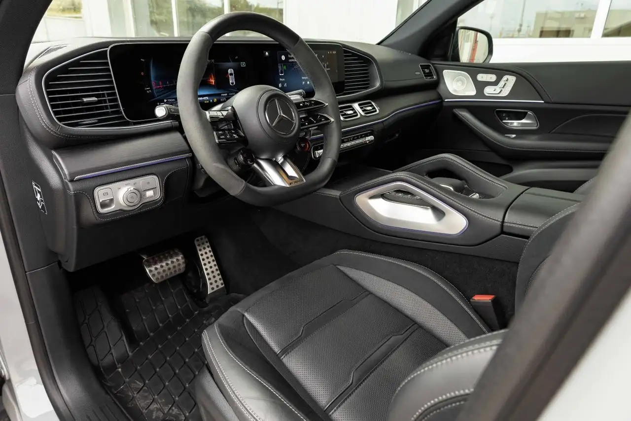 Mercedes-Benz GLE снимка Mercedes-Benz GLE
