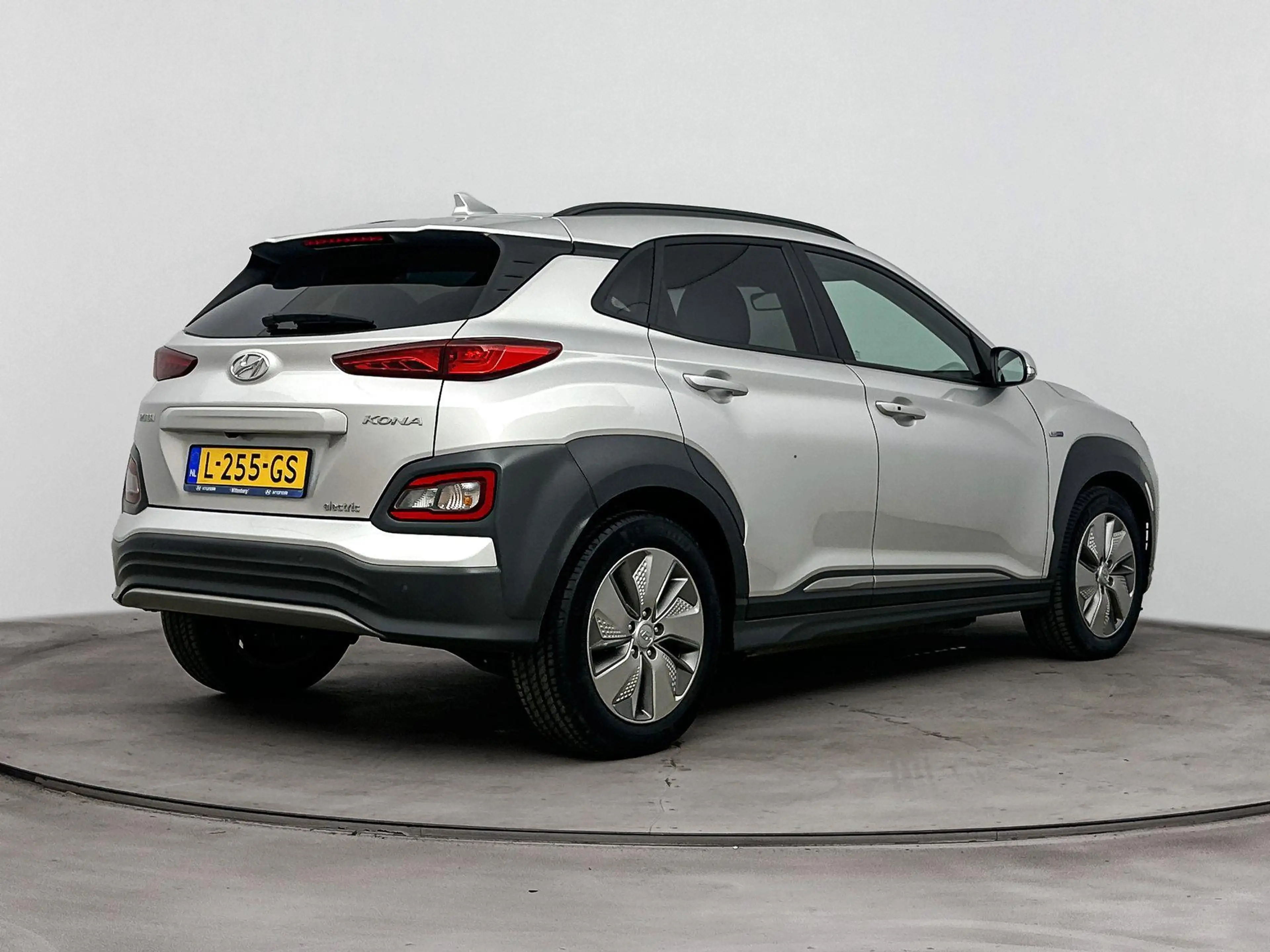 Hyundai KONA EV Fashion 64 kWh | WLTP 484km | Warmtepomp | 3-fa — photo 2