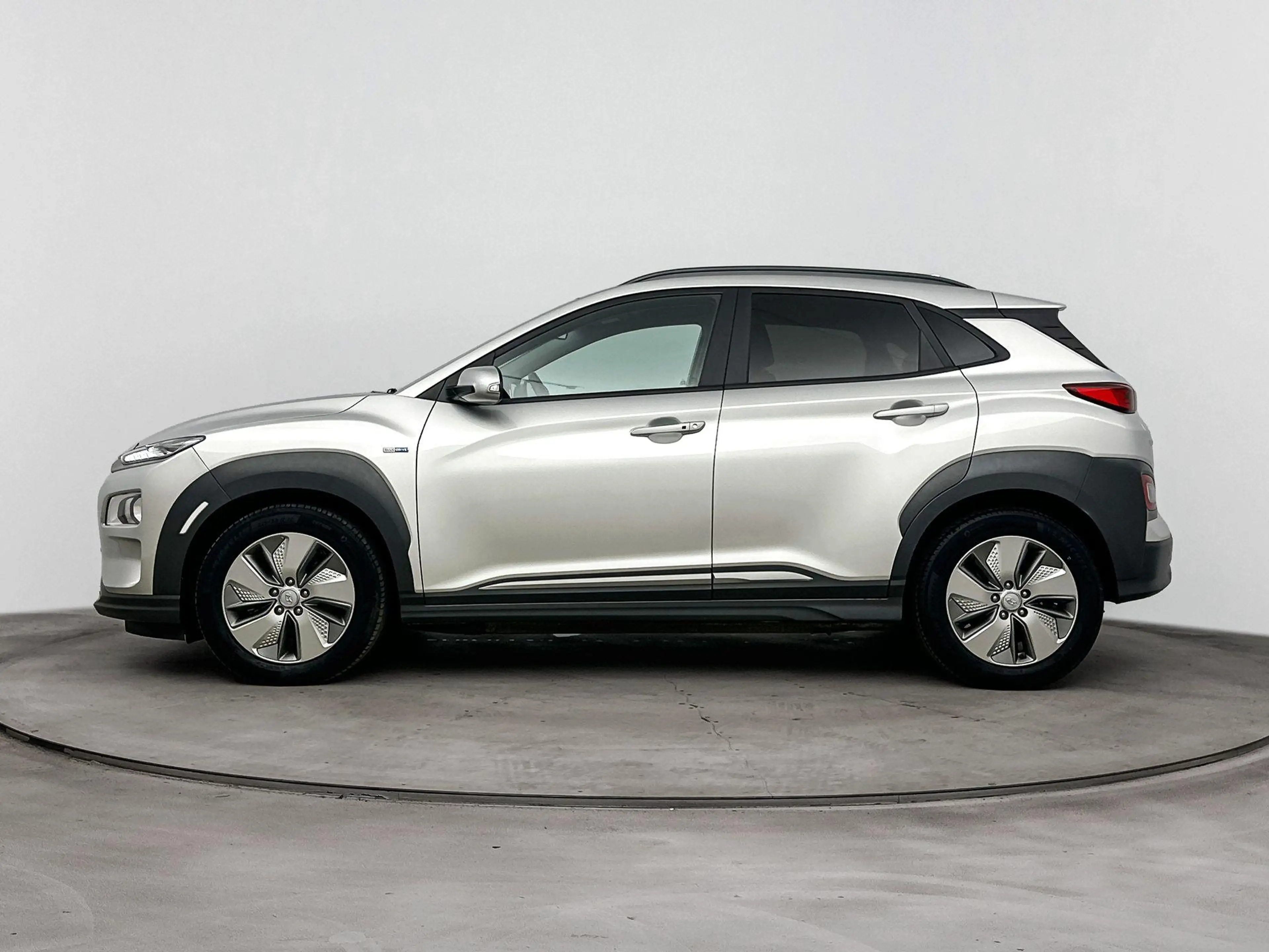 Hyundai KONA EV Fashion 64 kWh | WLTP 484km | Warmtepomp | 3-fa — photo 3