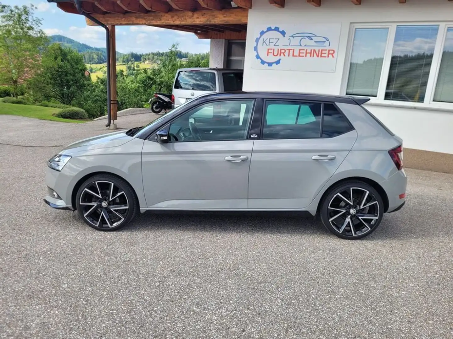 Skoda Fabia Monte Carlo TSI Grau - 2