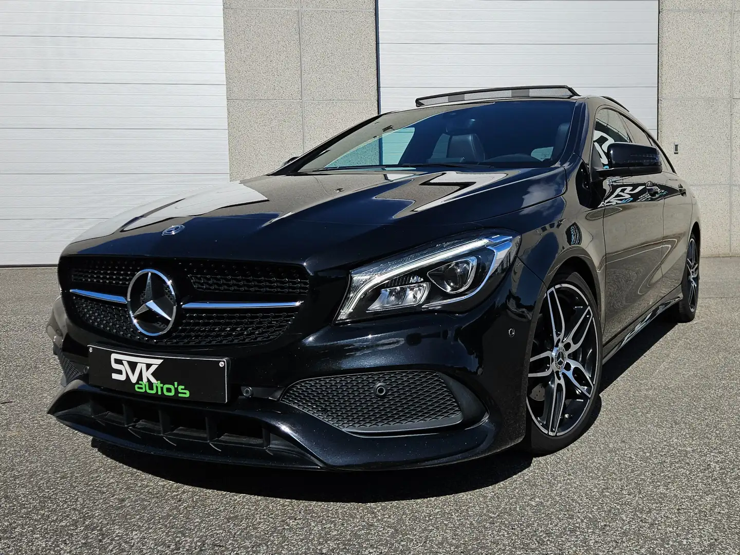 Mercedes-Benz CLA 180 CLA Shooting Brake 180 7G-DCT AMG Line Zwart - 1