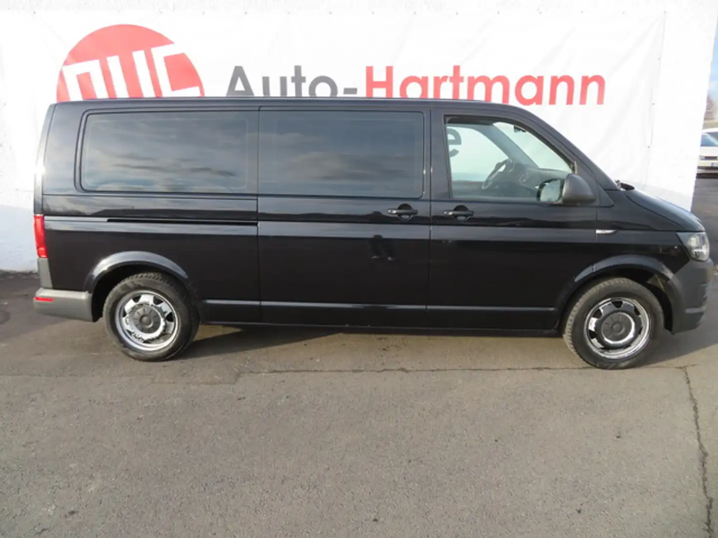 Volkswagen T6 Kombi 2.0 TDI LR 9-Sitz ACC MFA PDC Light-Ass Schwarz - 2