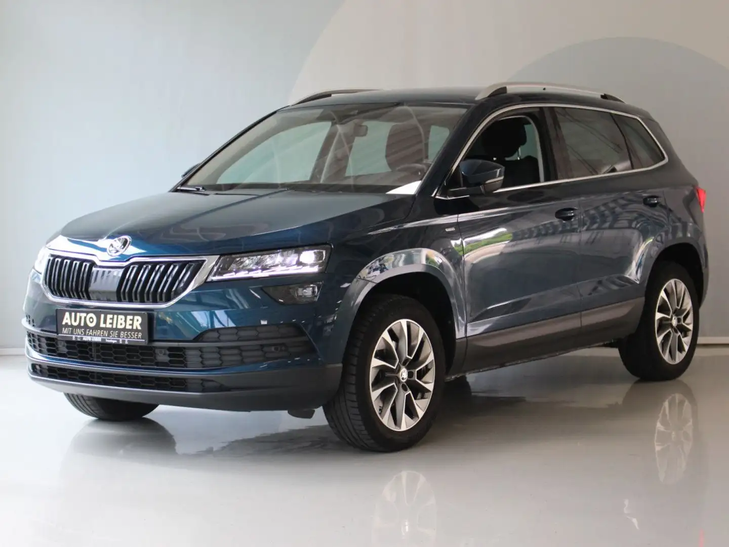 Skoda Karoq 1.5 TSI Ambition DSG/LANE/ACC/CAM Bluetooth Bleu - 2