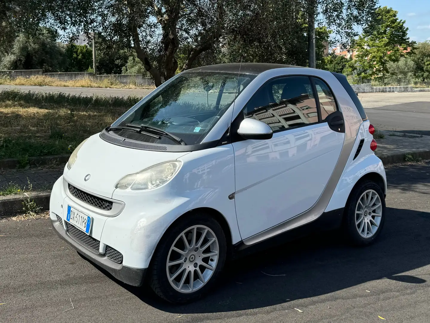 smart forTwo 1000 52 kW MHD coupé passion Bianco - 1