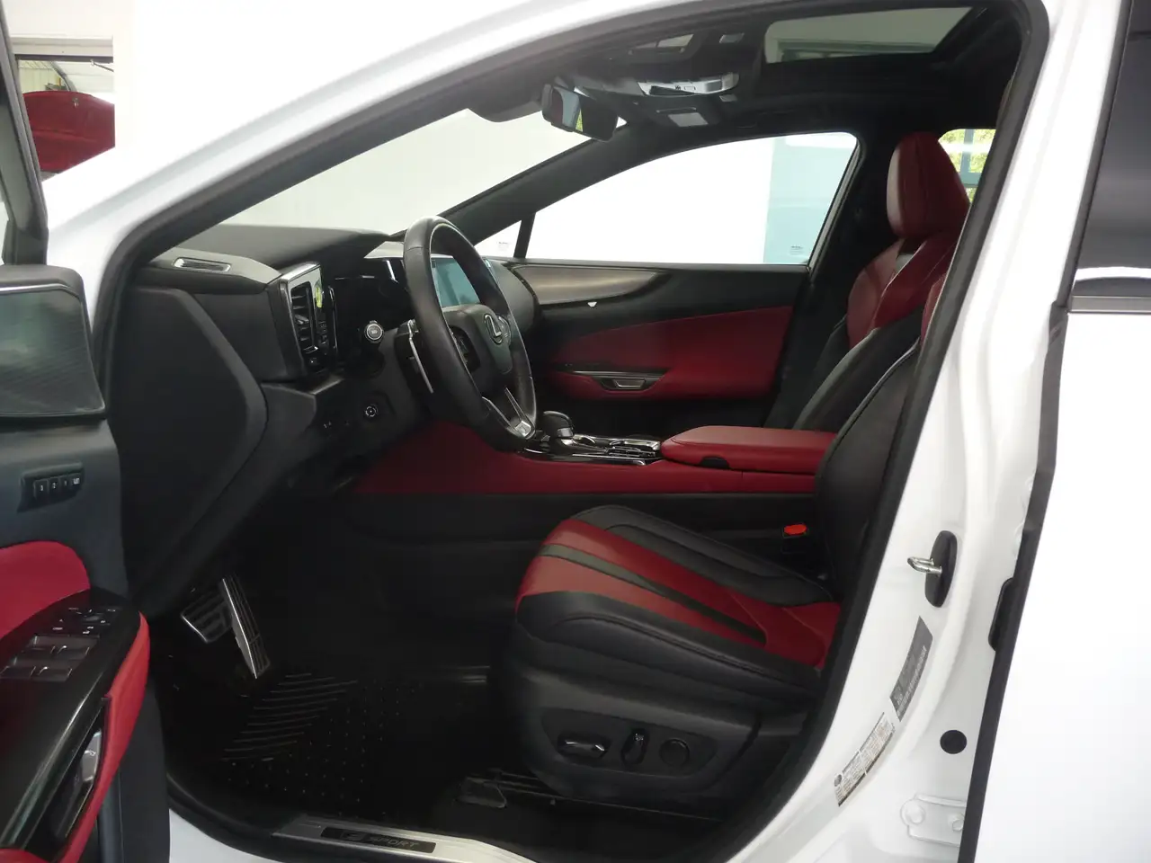 Lexus NX снимка Lexus NX