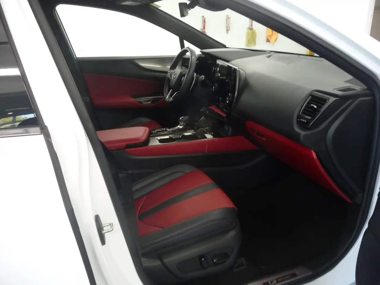 Lexus NX снимка Lexus NX
