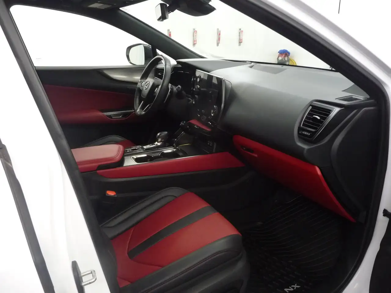 Lexus NX снимка Lexus NX