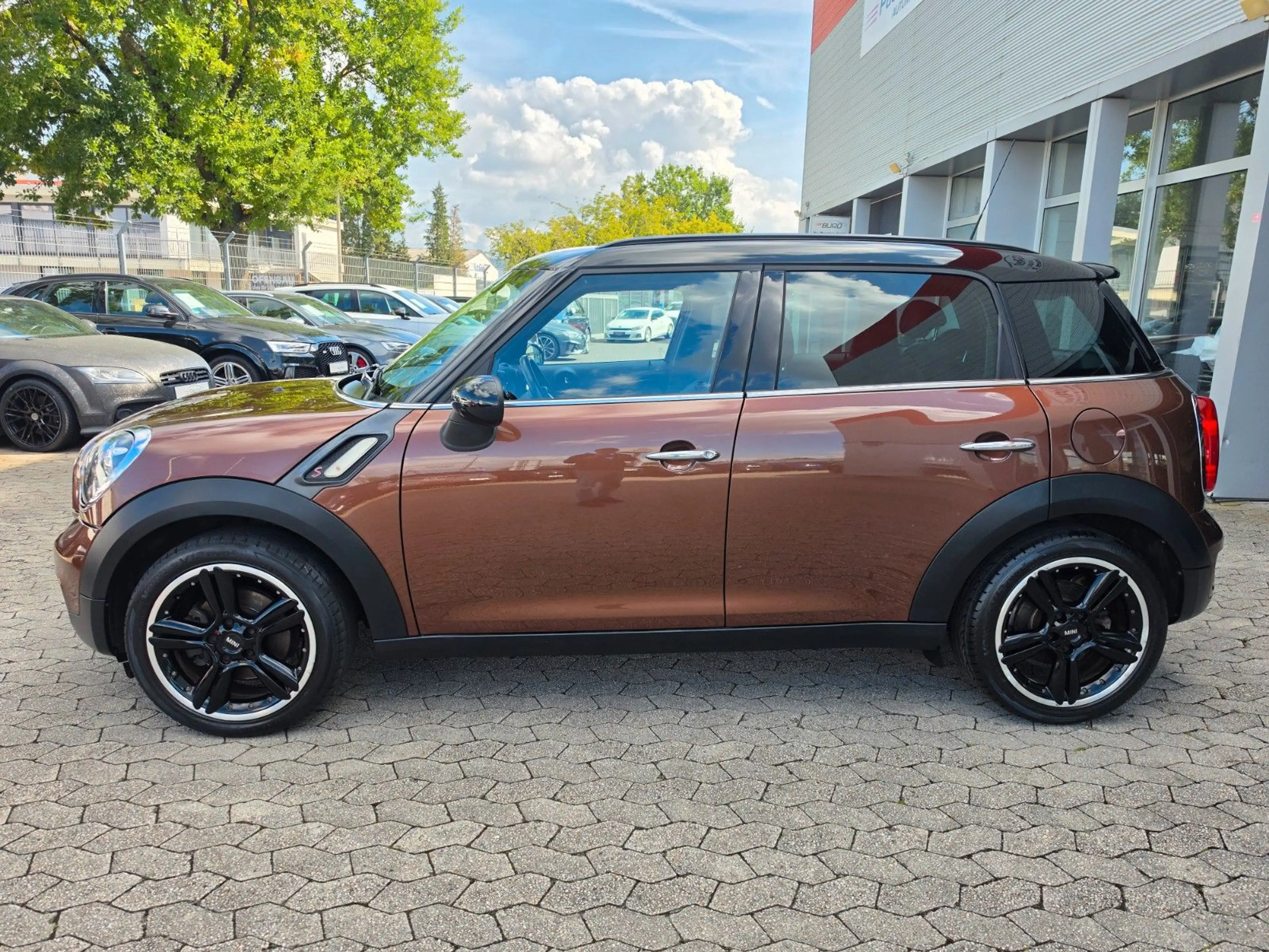 MINI Cooper SD Countryman Countryman Cooper SD*PANO*H&K*CHILI*NAVI* — photo 3