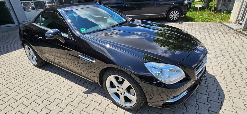 Mercedes-Benz SLK 300 Roadster — photo 12