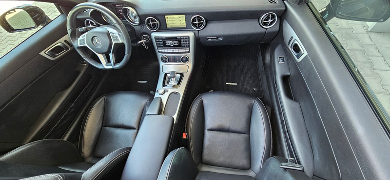 Mercedes-Benz SLK 300 Roadster — photo 10