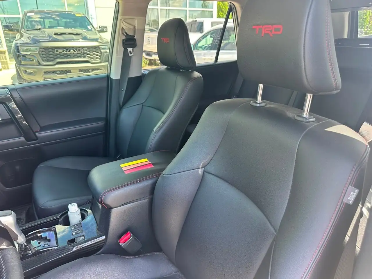 Toyota 4-Runner снимка Toyota 4-Runner