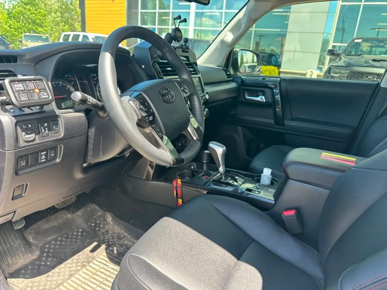 Toyota 4-Runner снимка Toyota 4-Runner