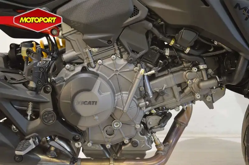 Ducati MONSTER V2 - foto 7