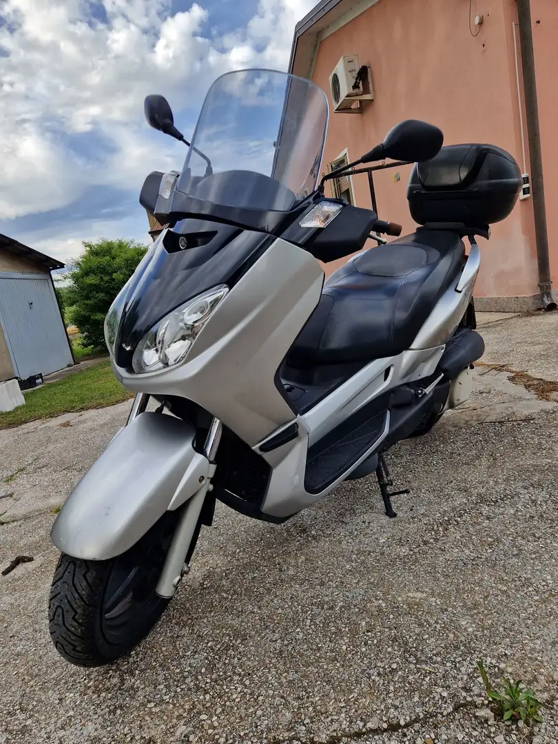 Yamaha X-Max 250 Argent - 1