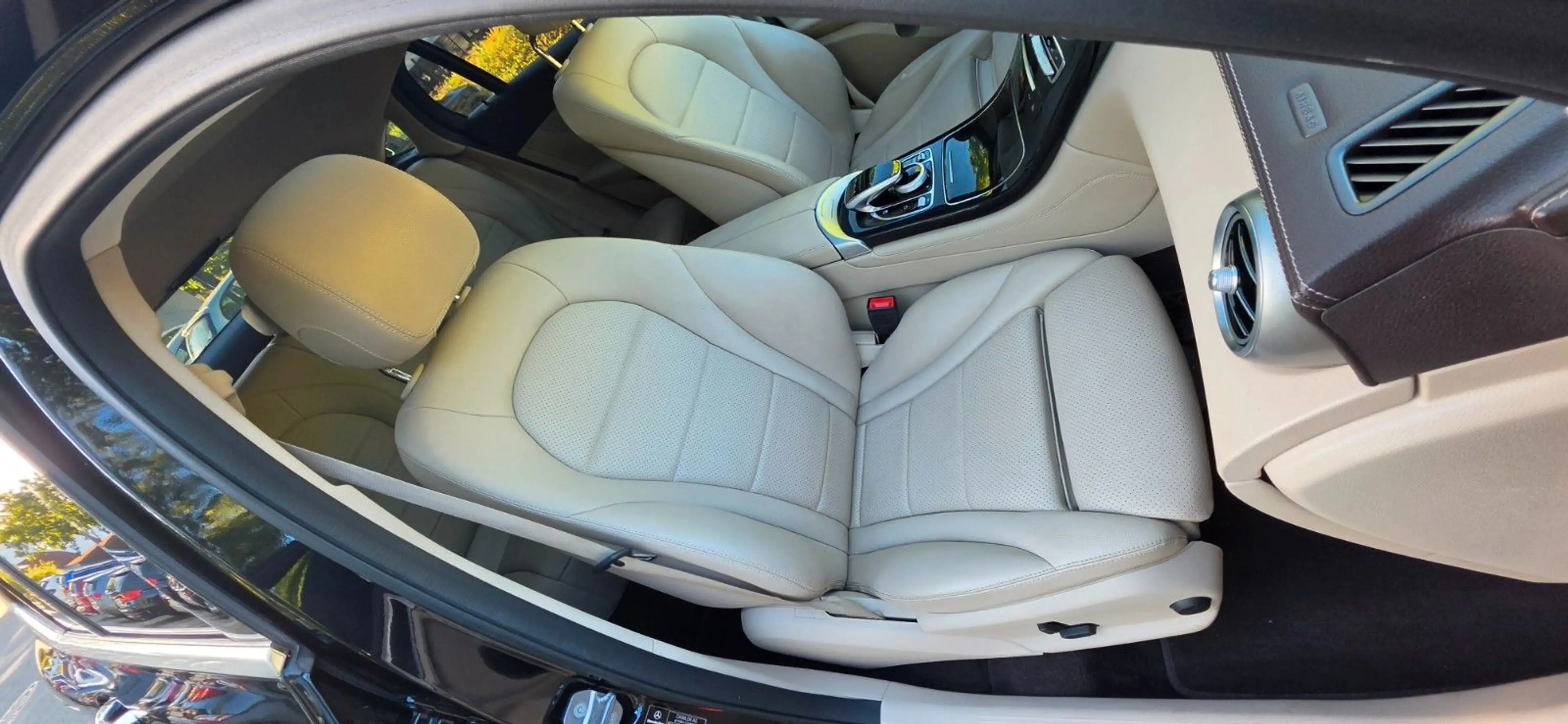Mercedes-Benz GLC 220 Coupe 4Matic S-Dach  360Kamera Hu-Displa — photo 10