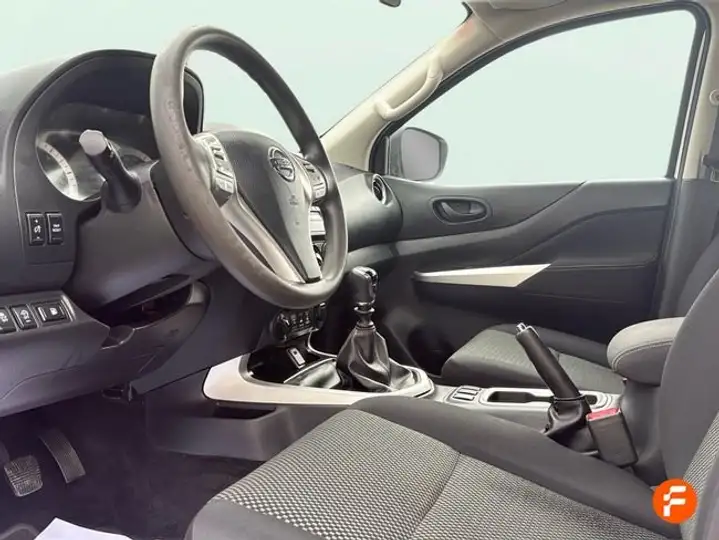 Nissan Navara 2020, foto 12