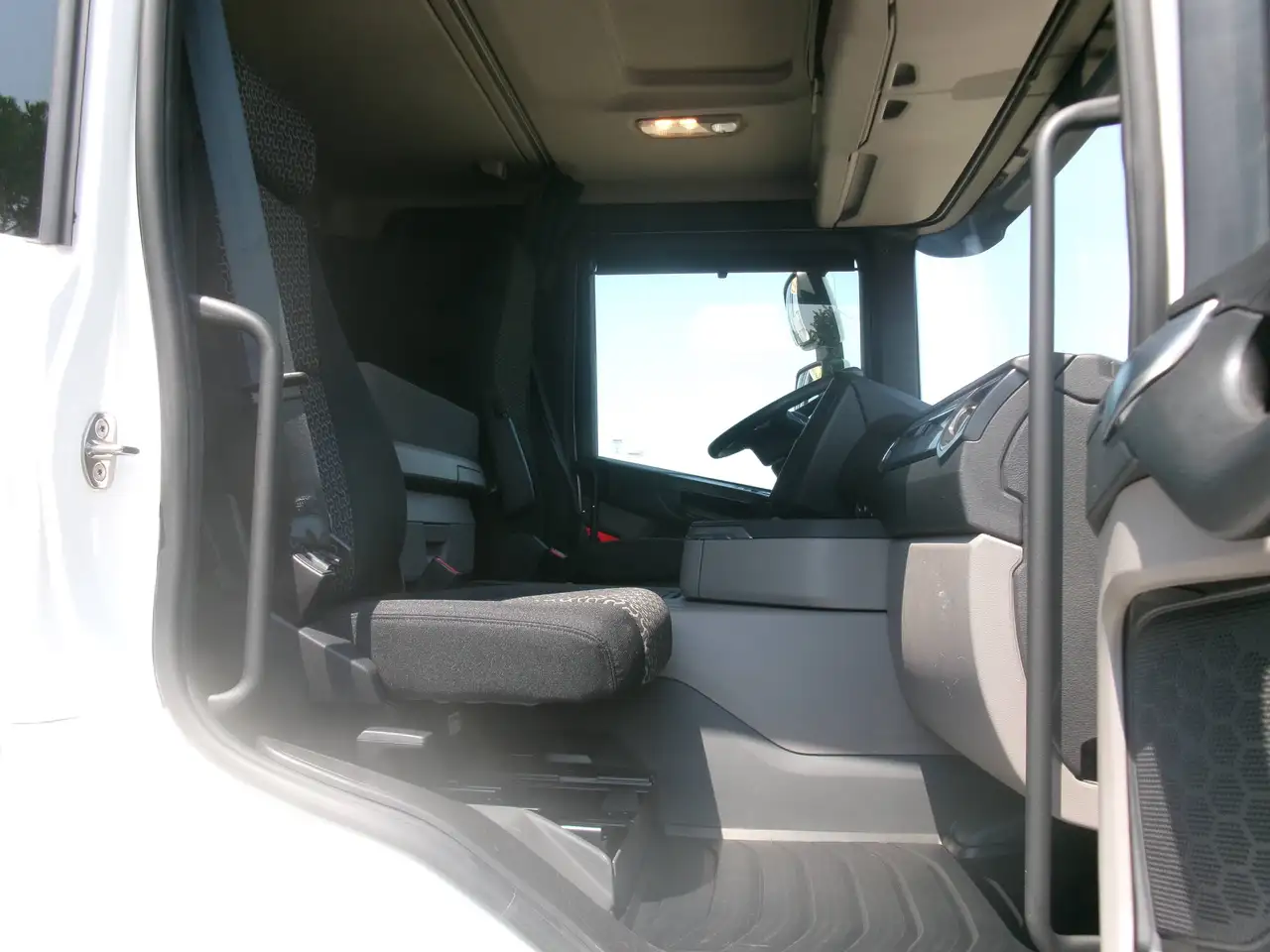 Iveco Daily 2021 — фото 10