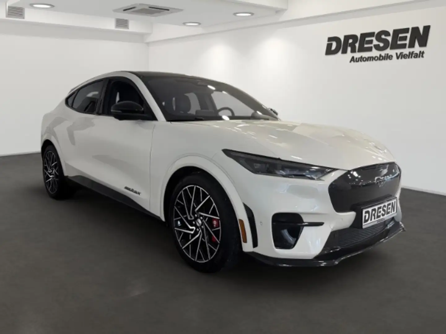 Ford Mustang Mach-E GT Panorama+Digitales Cockpit+Memory+PDCv+h Weiß - 2