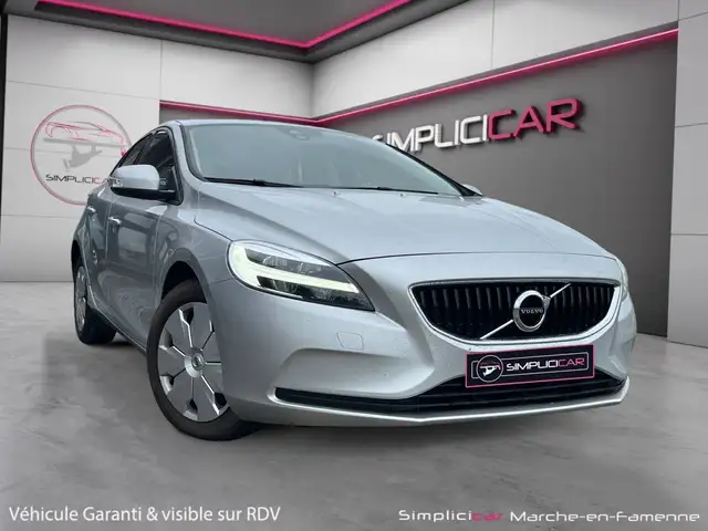 Volvo V40 V40 2.0 D2  (EU6d-TEMP)