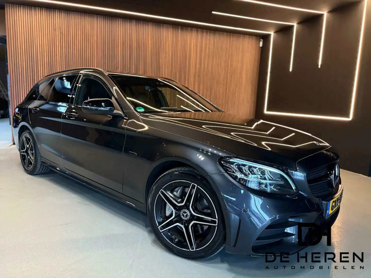 Mercedes-Benz C 300 Estate e Business Solution AMG Grijs - 2