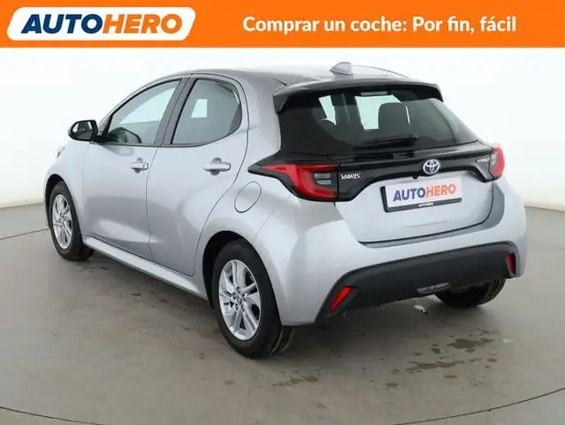 Toyota Yaris view 4
