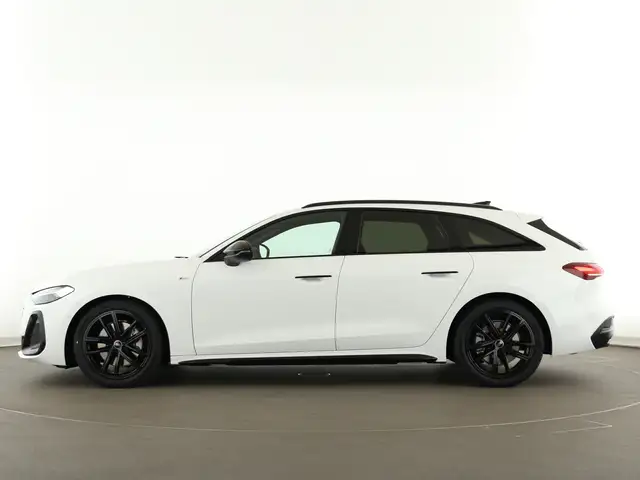 Audi A5 view 3