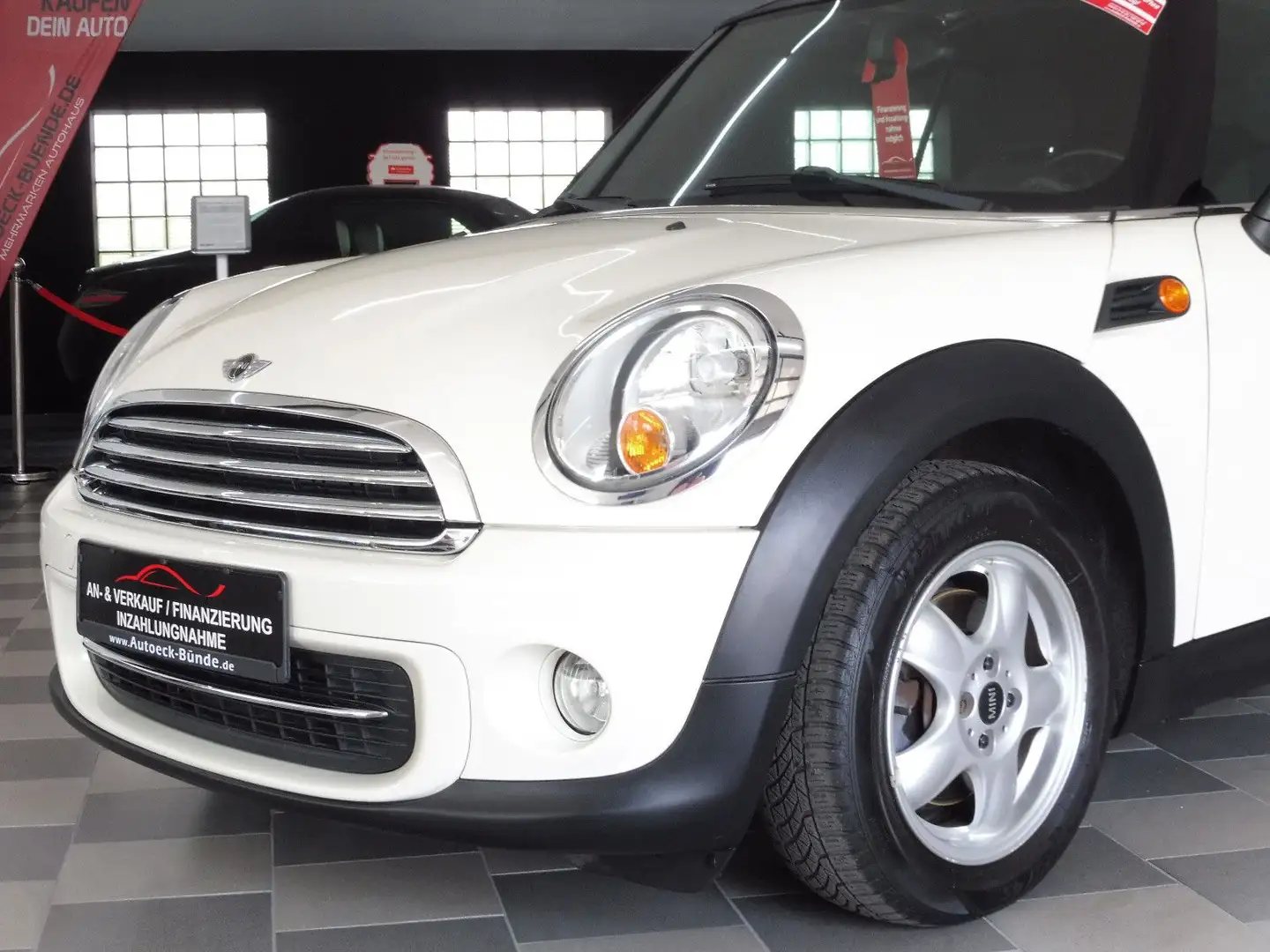 MINI Cooper Cabrio Cooper 1.6 Cabrio Sitz-Hz/Klimaaut/2.Hand/PDC Weiß - 1