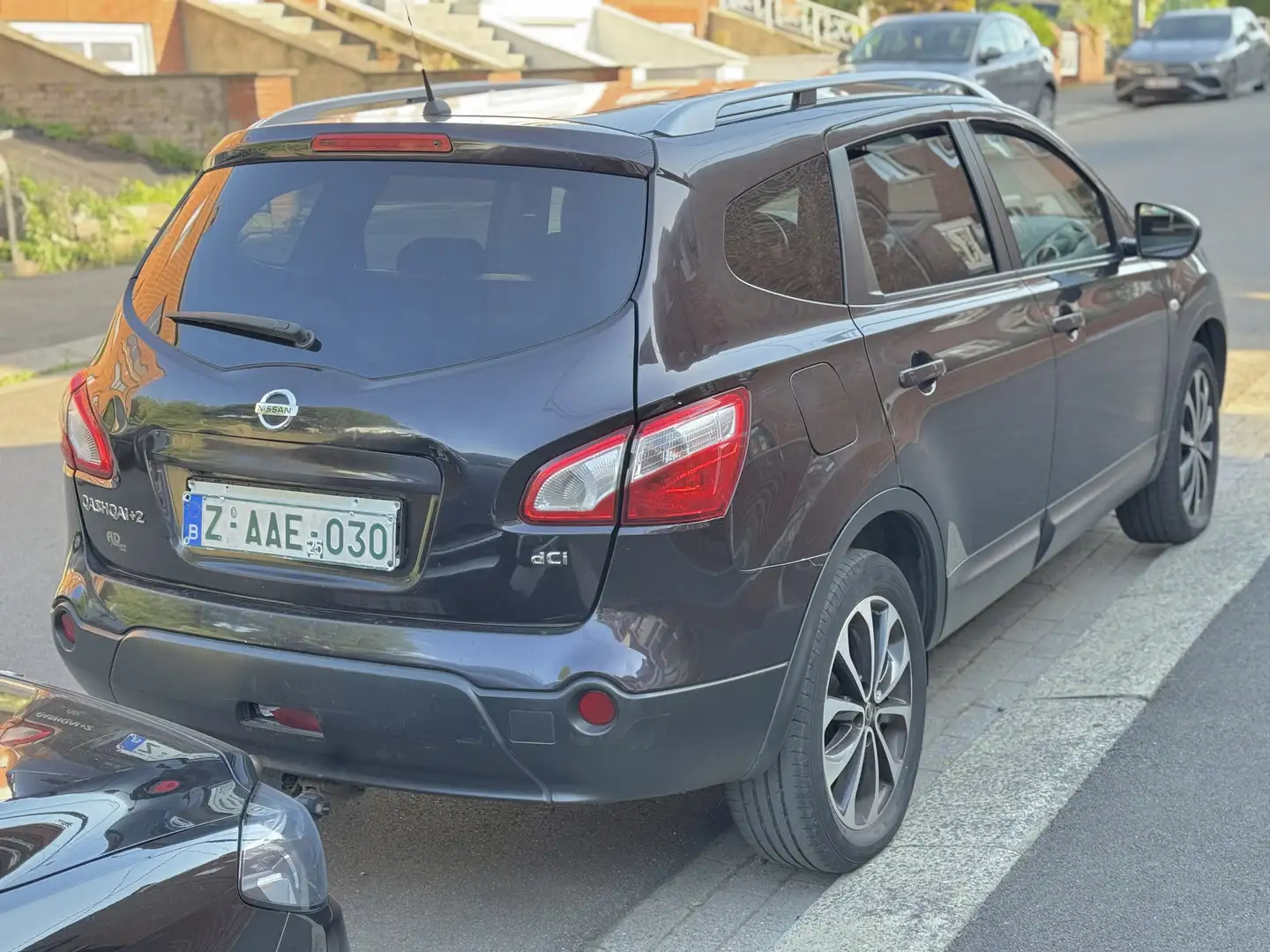 Nissan Qashqai+2 2.0 dCi 4WD Executive Automatique Bruin - 2