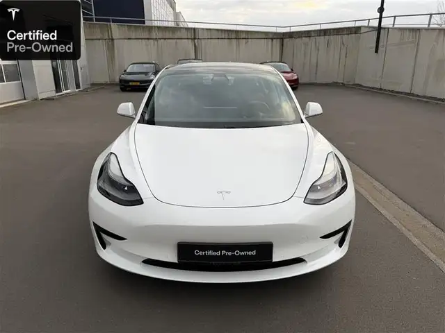 Tesla Model 3 Model 3 Standard Reichweite Plus Hinterradantrieb