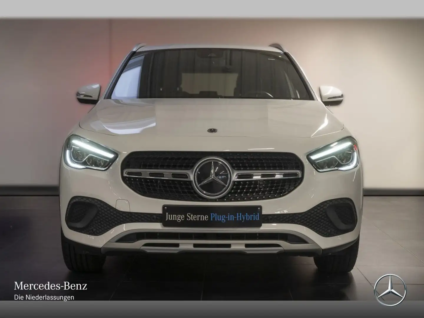 Mercedes-Benz GLA 250 e STYLE+AHK+LED+KAMERA+8G Weiß - 2