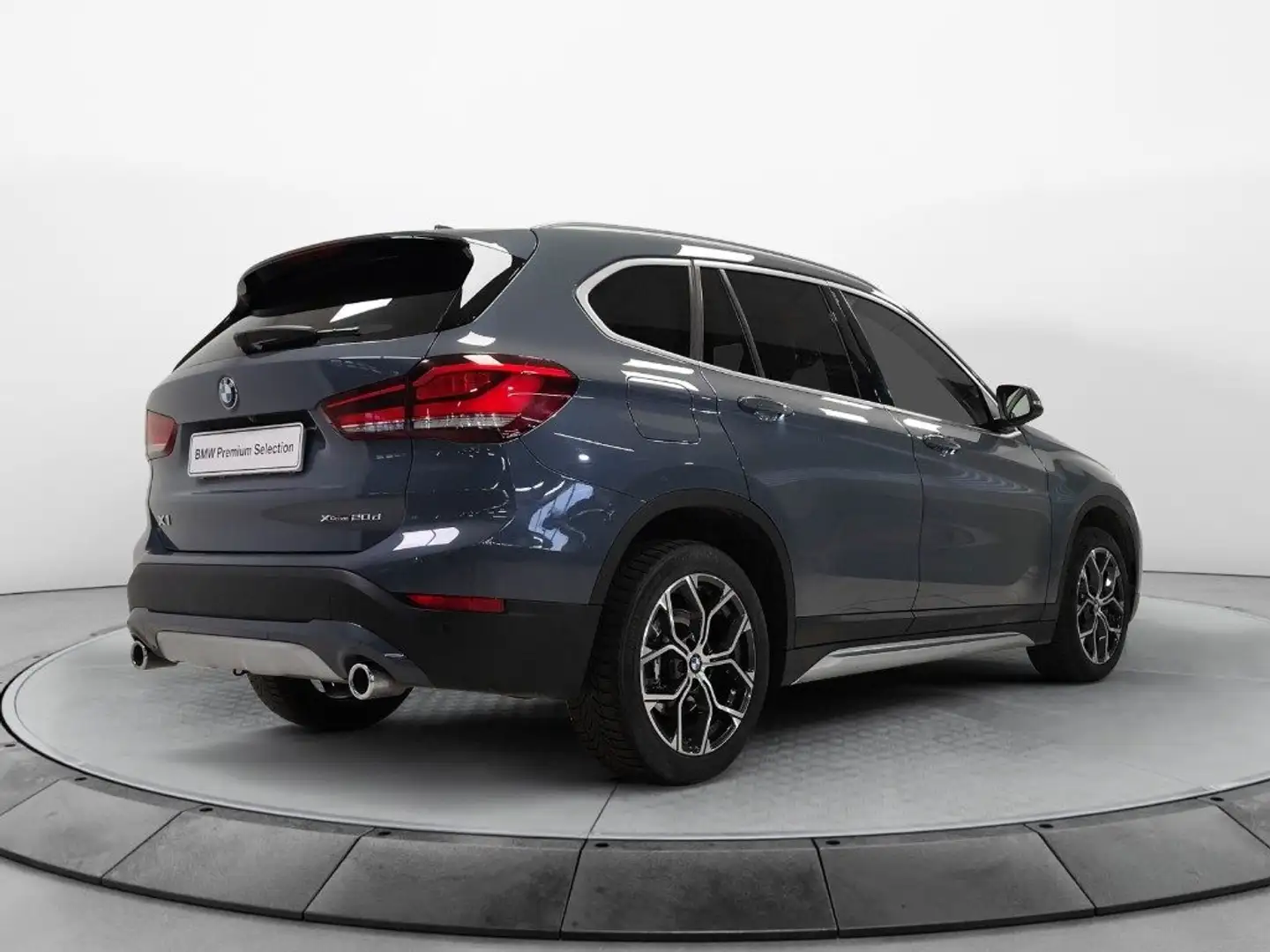 BMW X1 xDrive20d xLine Plus Gris - 2