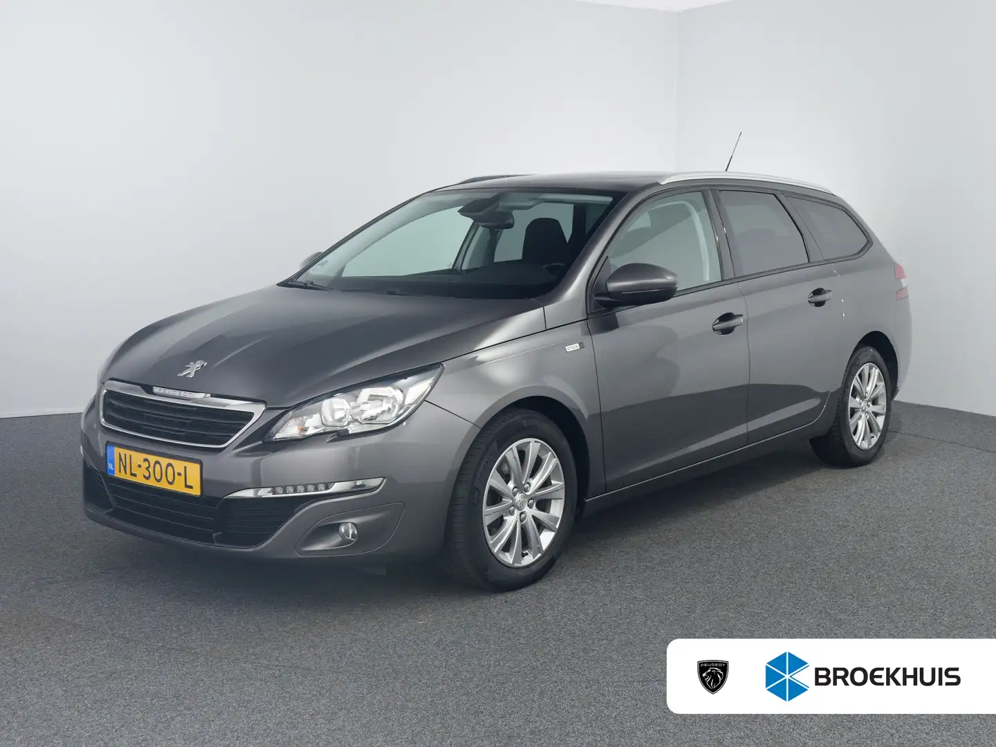 Peugeot 308 SW 1.2 PureTech Style Panoramadak | Audio-navigati Grijs - 1