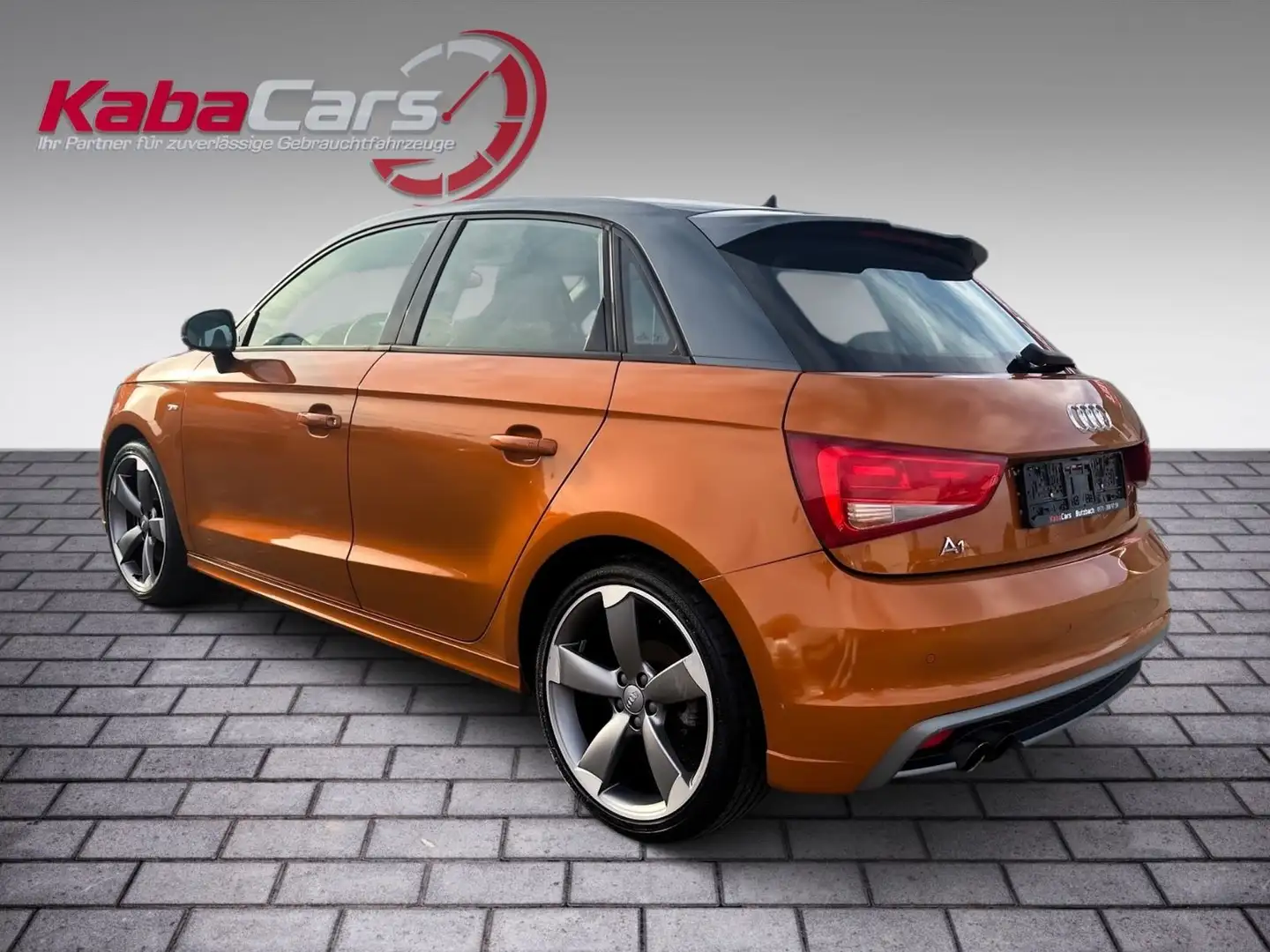 Audi A1 Sportback S line Sportpaket Navi Schalensitze Orange - 2