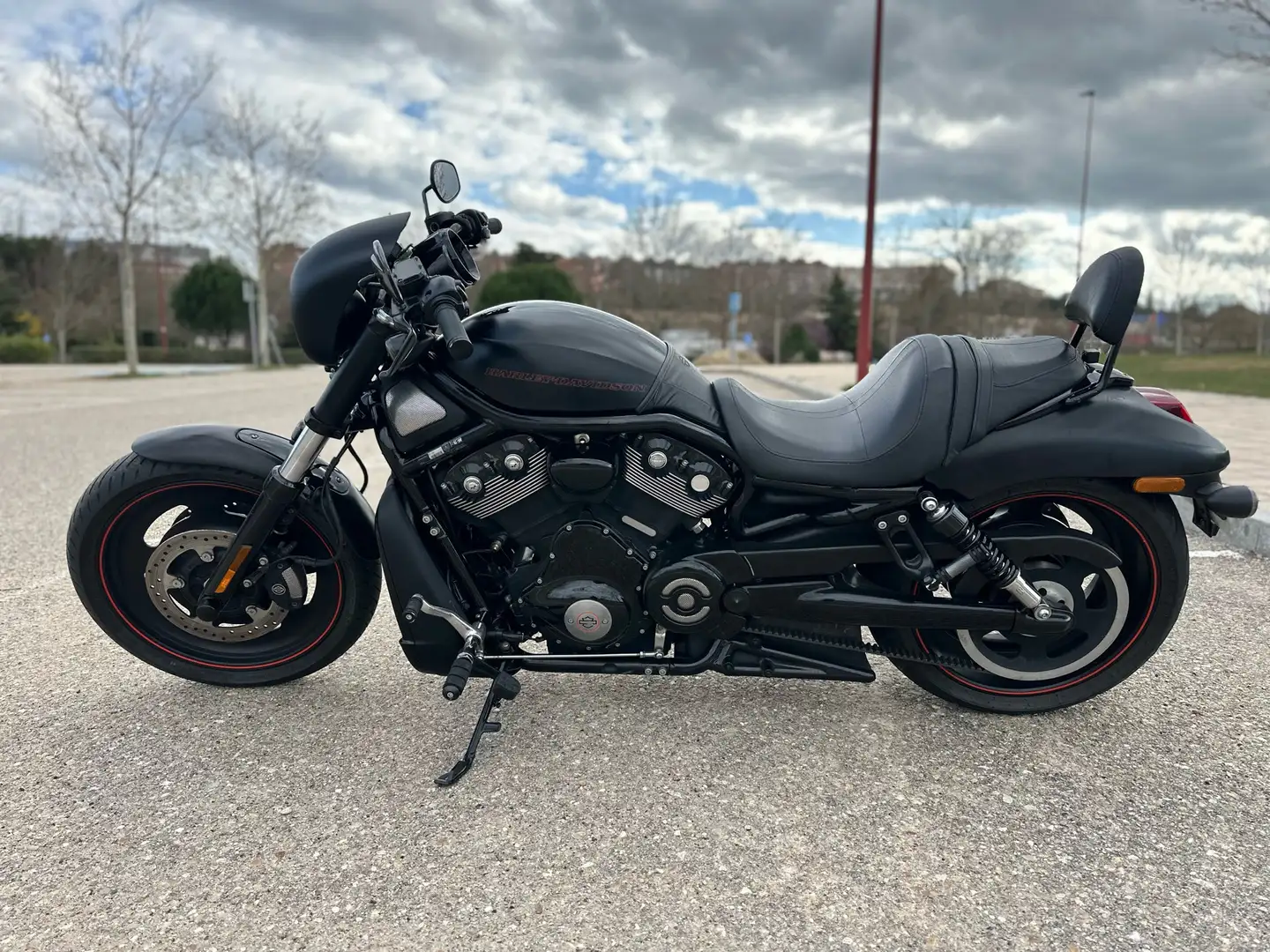 Harley-Davidson VRSC Night Rod Matriculada Mayo 2009;km 23365,siempre en garaje - 2