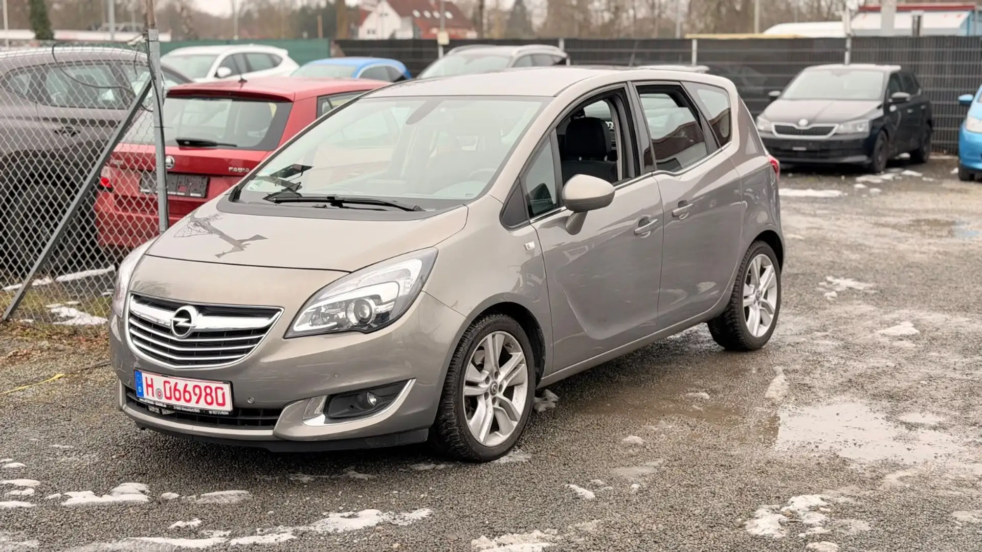 Opel Meriva B Innovation*1,4 140PS*AUTOMATIK*AHK* Gris - 2