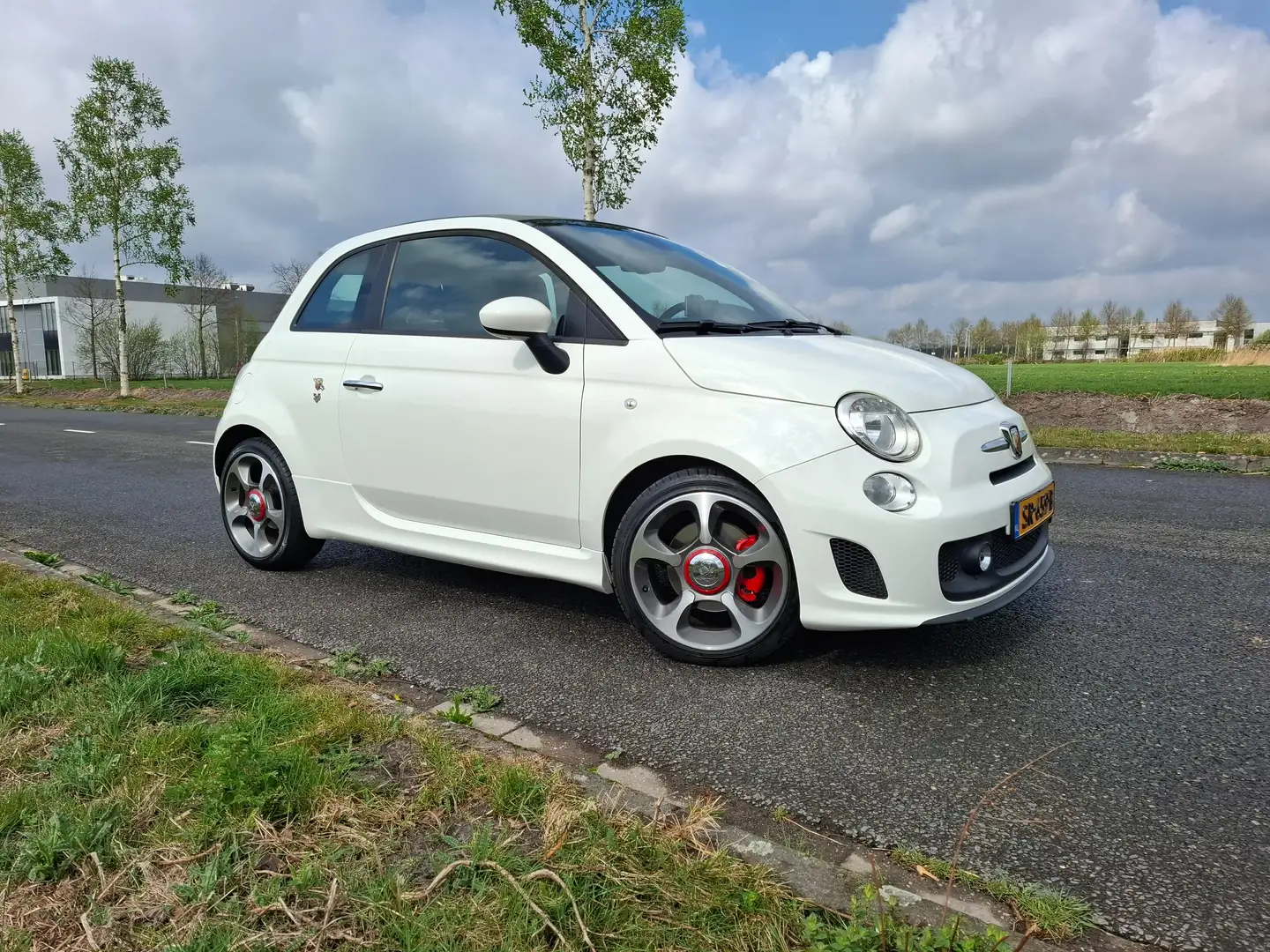 Fiat 595 Abarth 595 Abarth 1.4-16V Bílá - 1