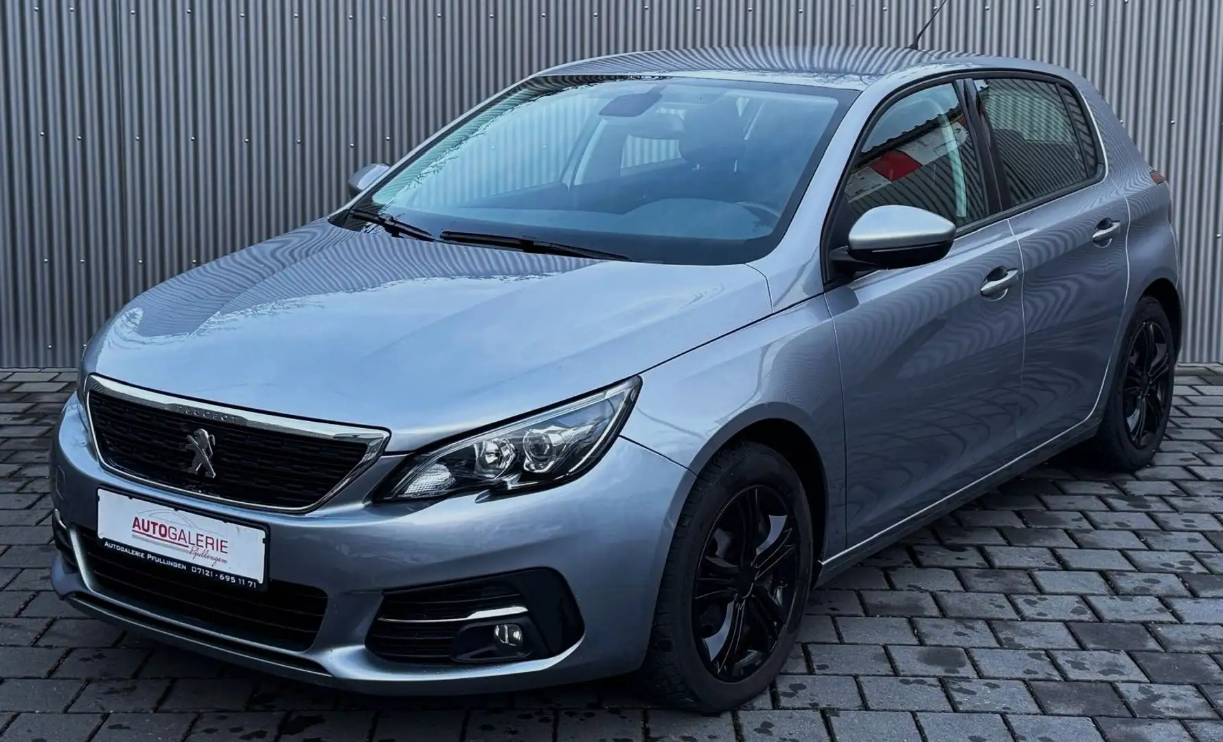 Peugeot 308 Active Pack Tempomat 1.Hand Silber - 1