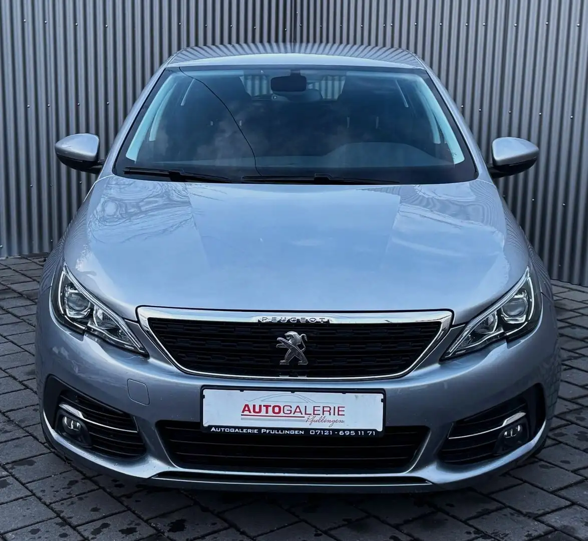 Peugeot 308 Active Pack Tempomat 1.Hand Silber - 2