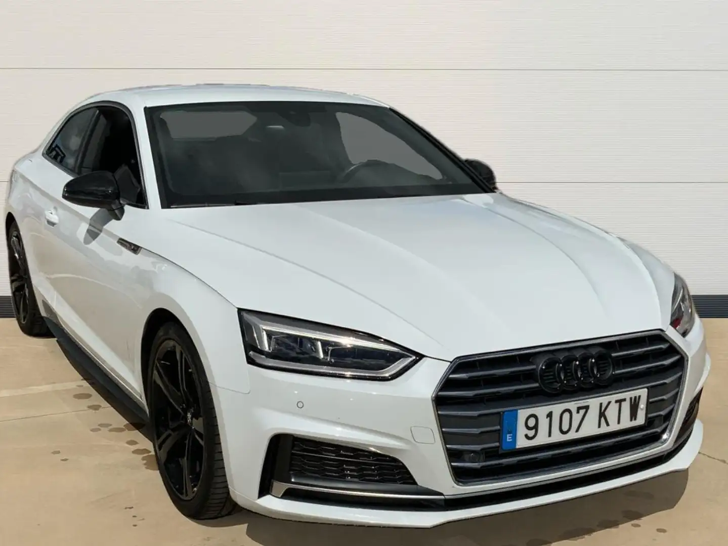 Audi A5 Coupé 40 TFSI S line Bianco - 1