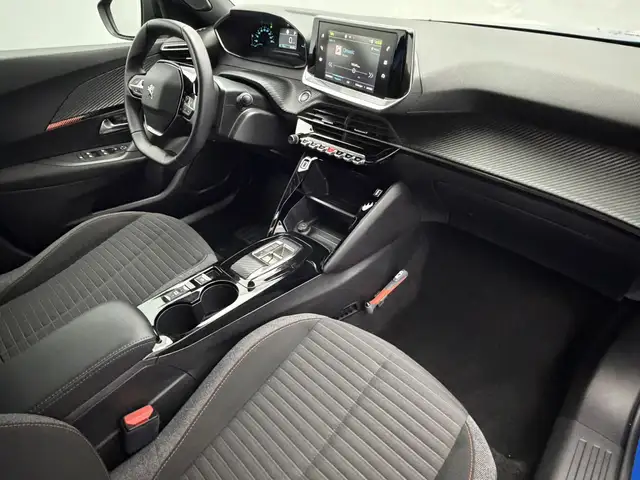 Peugeot e-2008 view 12