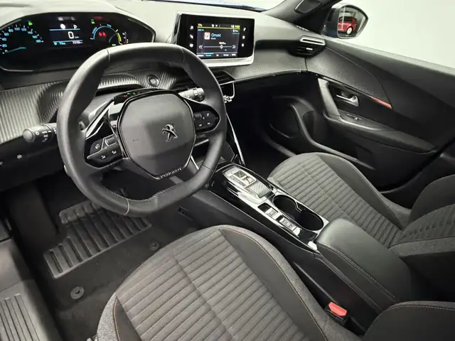 Peugeot e-2008 view 17