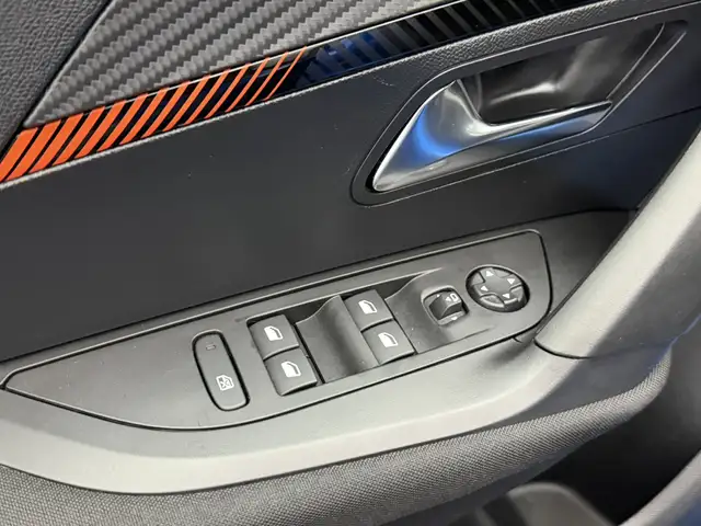Peugeot e-2008 view 26