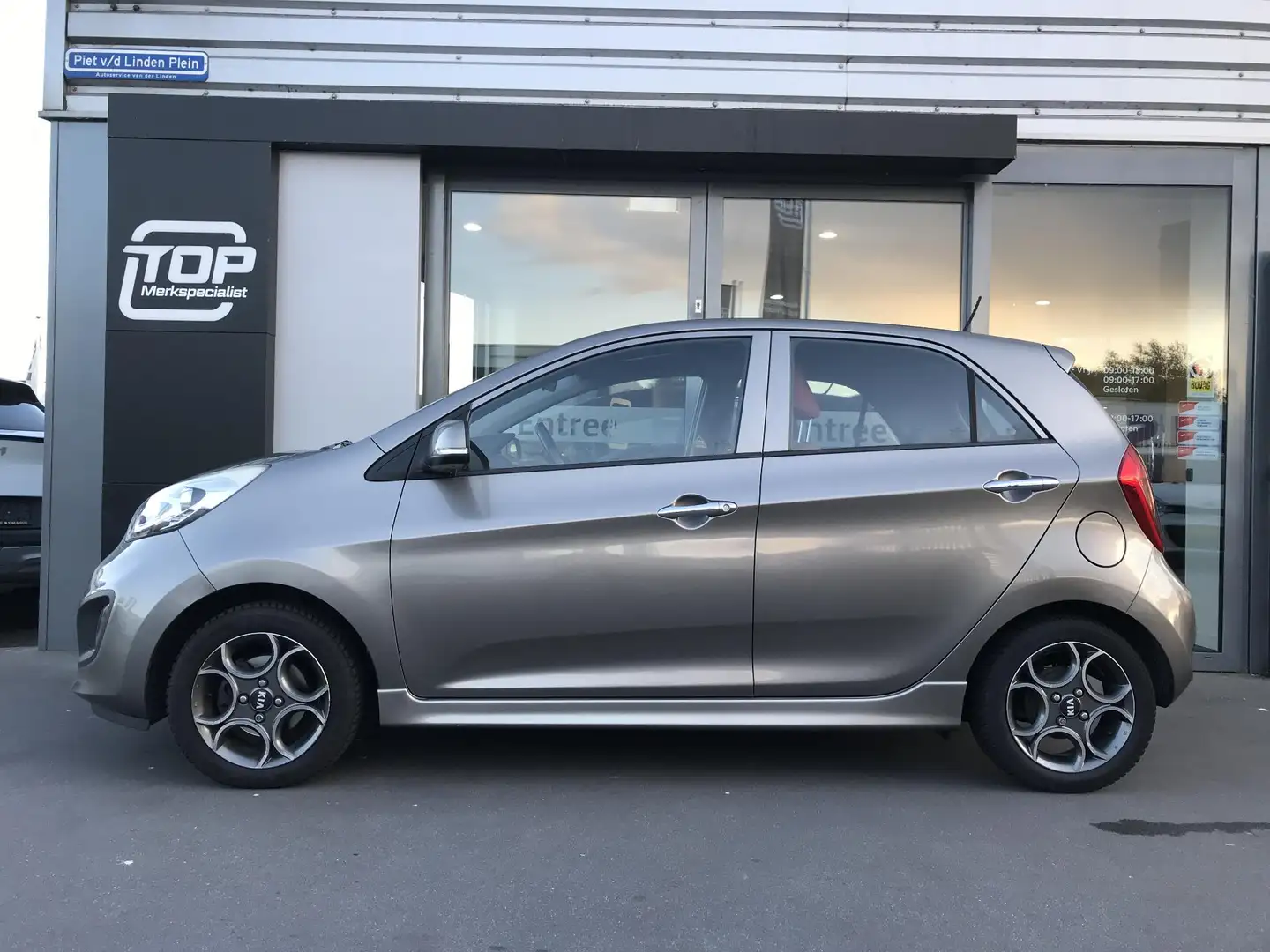 Kia Picanto 1.0 Design Edition Grijs - 2