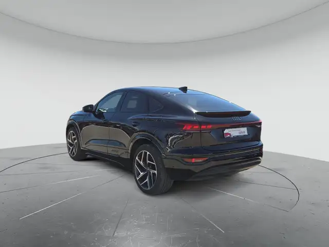 Audi Q6 E-Tron view 3