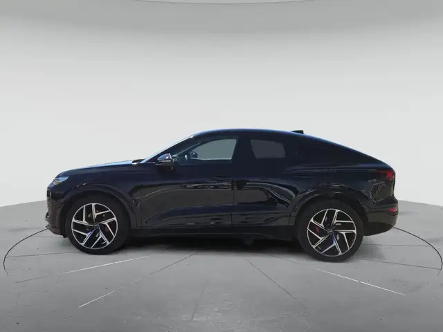 Audi Q6 E-Tron view 6